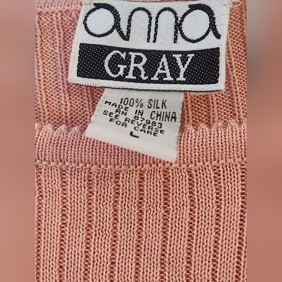Anna Gray L Pink Ribbed Knit Shortsleeves 100% SILK Women’s Top Blouse - Picture 2 of 7